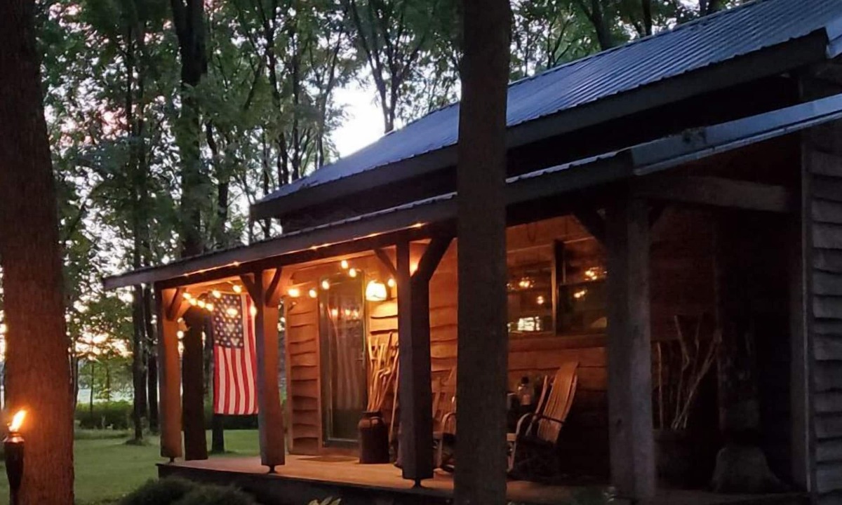 Wyatt Cabin | Beautiful Cozy Cabin in the Country