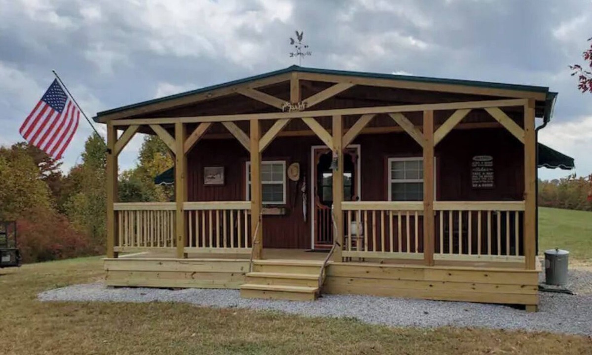 Liberty Cabin | Beautiful Cubby Cabin On The Mountain