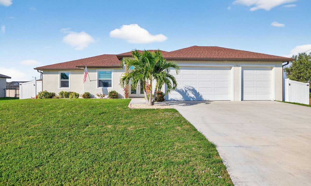 Burnt Store House | Beautiful Private Pool Home in NW Cape Coral - Quiet Neighborhood