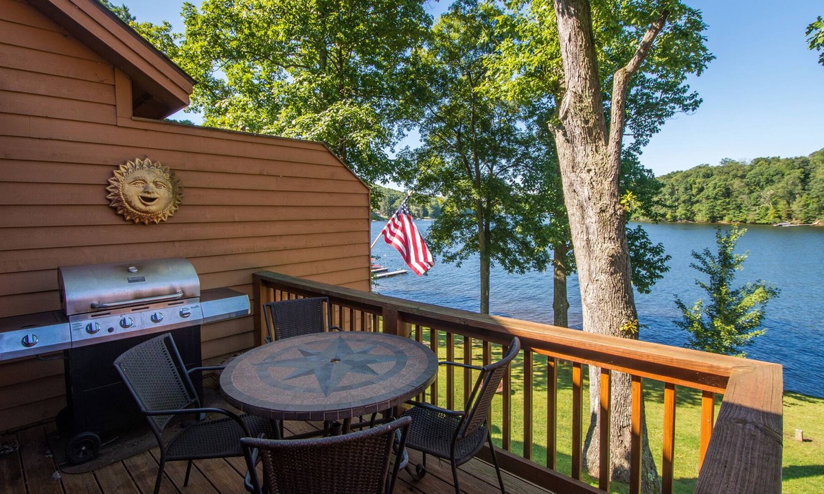 McHenry House | Beautiful Views from this Conveniently Located Townhome w/ Easy Dock Access!