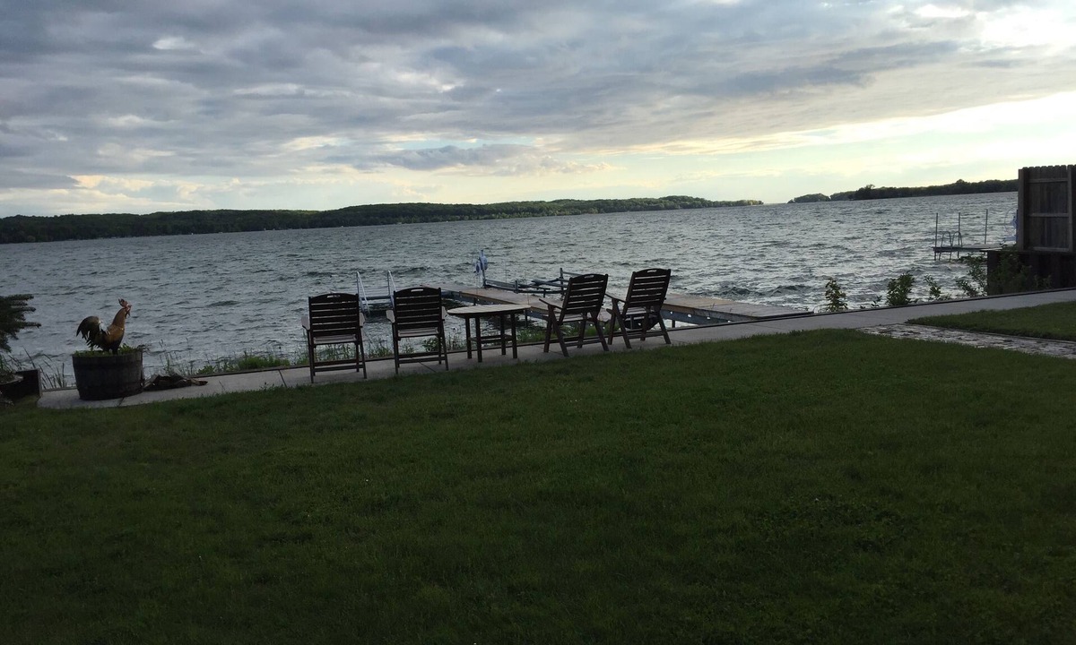 Onekama Cottage | Beautiful Waterfront Family-Friendly Rustic Cottage on Portage Lake-Onekama, MI.