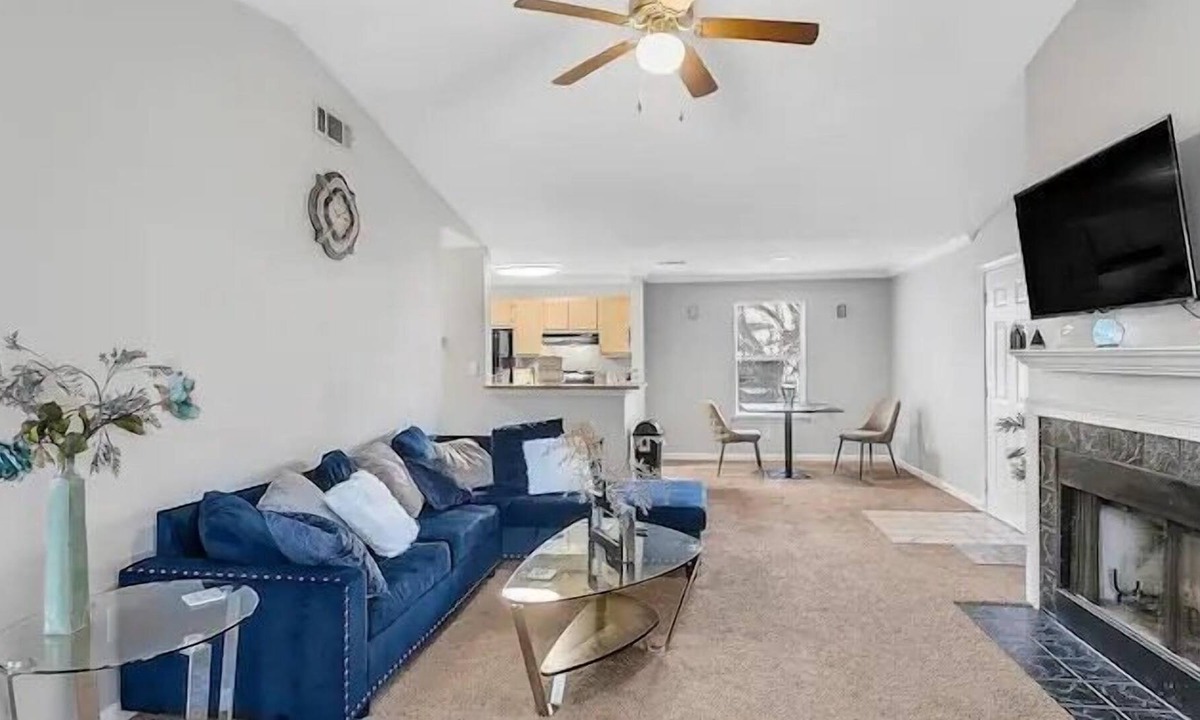 Stockbridge Apartment | BEAUTIFULL STAYS!!! only MILES from ATL & ATTRACTIONs