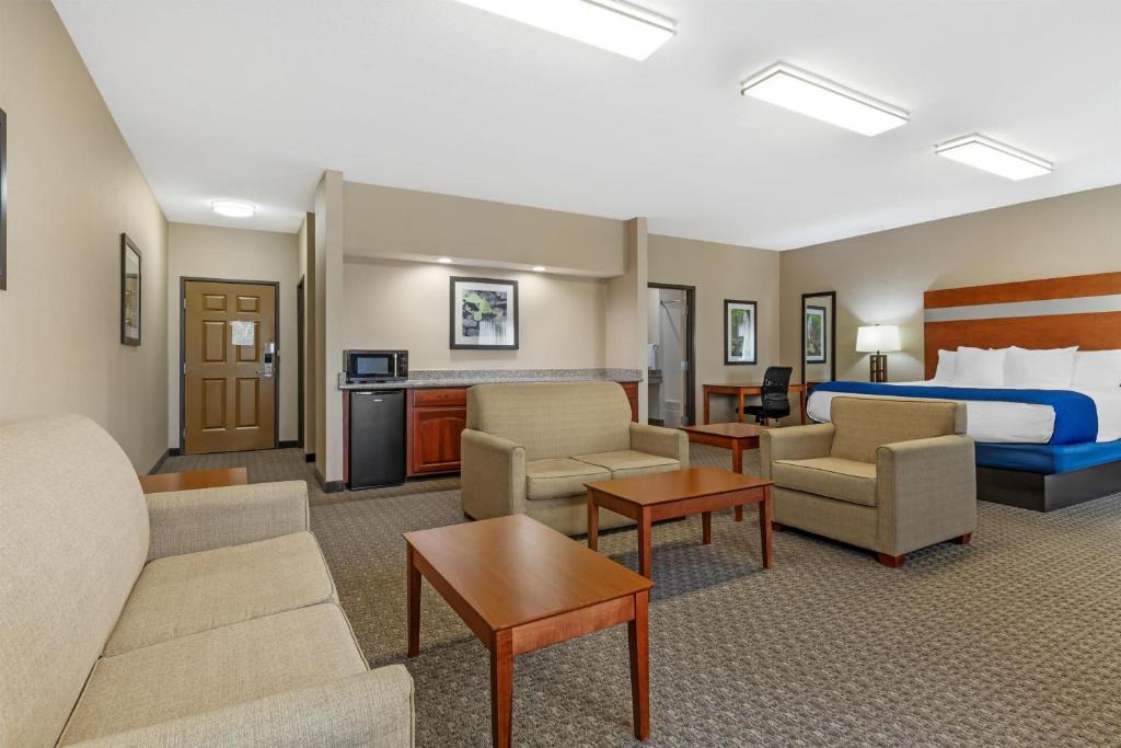Neosho Hotel | Best Western Big Spring Lodge