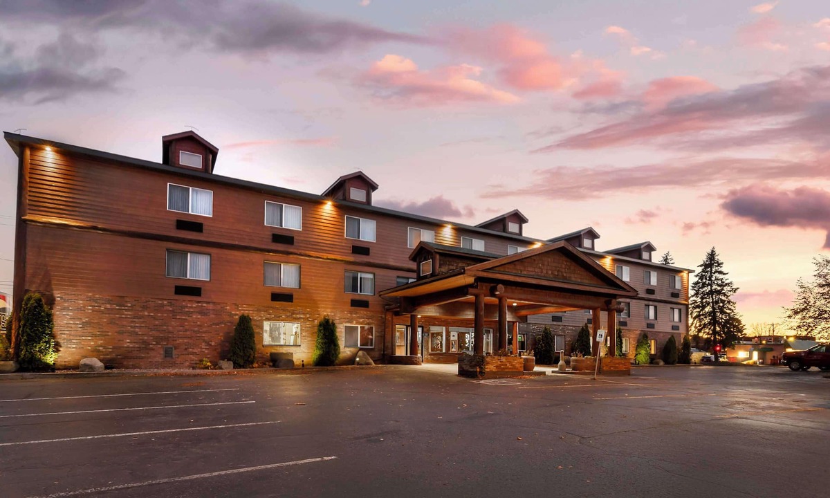 Minocqua Hotel | Best Western Plus Concord Inn
