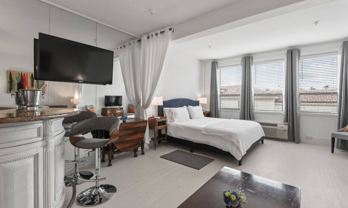 Palm Beach Apartment | Blue Orchid Apartment-palm beach