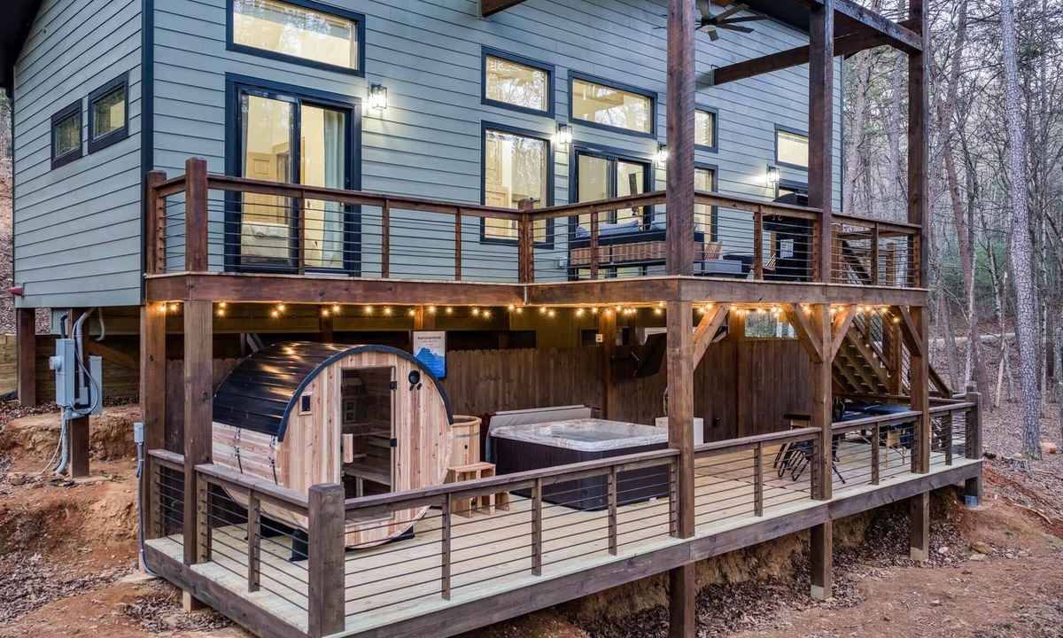My Mountain House | Blue Ridge Cabin- Hot Tub + Sauna- Romantic Couples Retreat