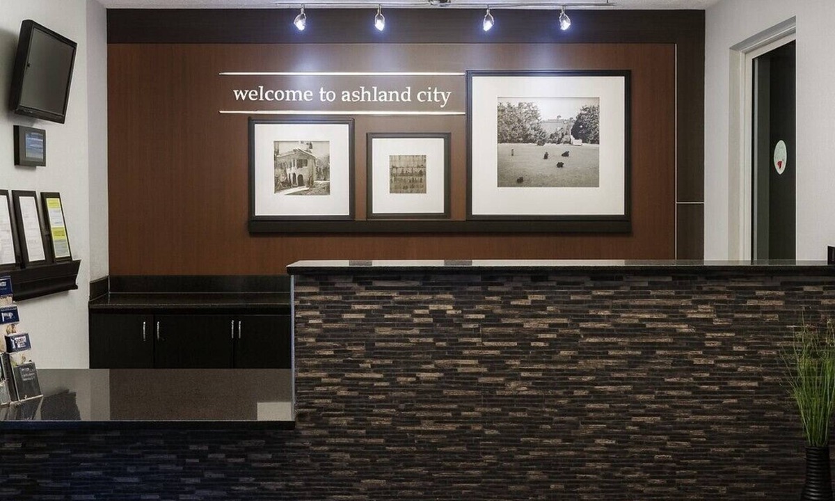 Ashland City Hotel | Boarders Inn & Suites by Cobblestone Hotels – Ashland City