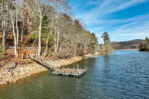 Cullowhee House | Boat Dock + Fire Pit! Woodsy Lake Glenville Cabin