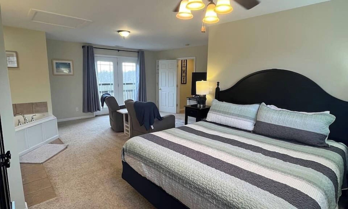 Taylorsville Cottage | Bourbon & Breeze-Cottage 53