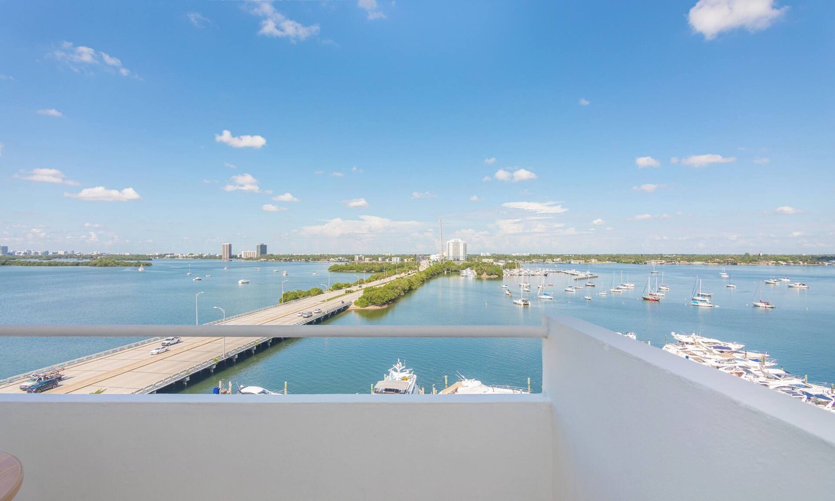 Mid Beach Apartment | Boutique Apartments North Bay Village