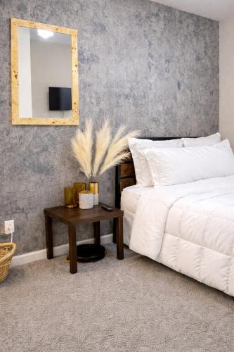 Downtown Memphis Apartment | Boutique Condo with Patio Heart of Downtown Memphis Gated Parking