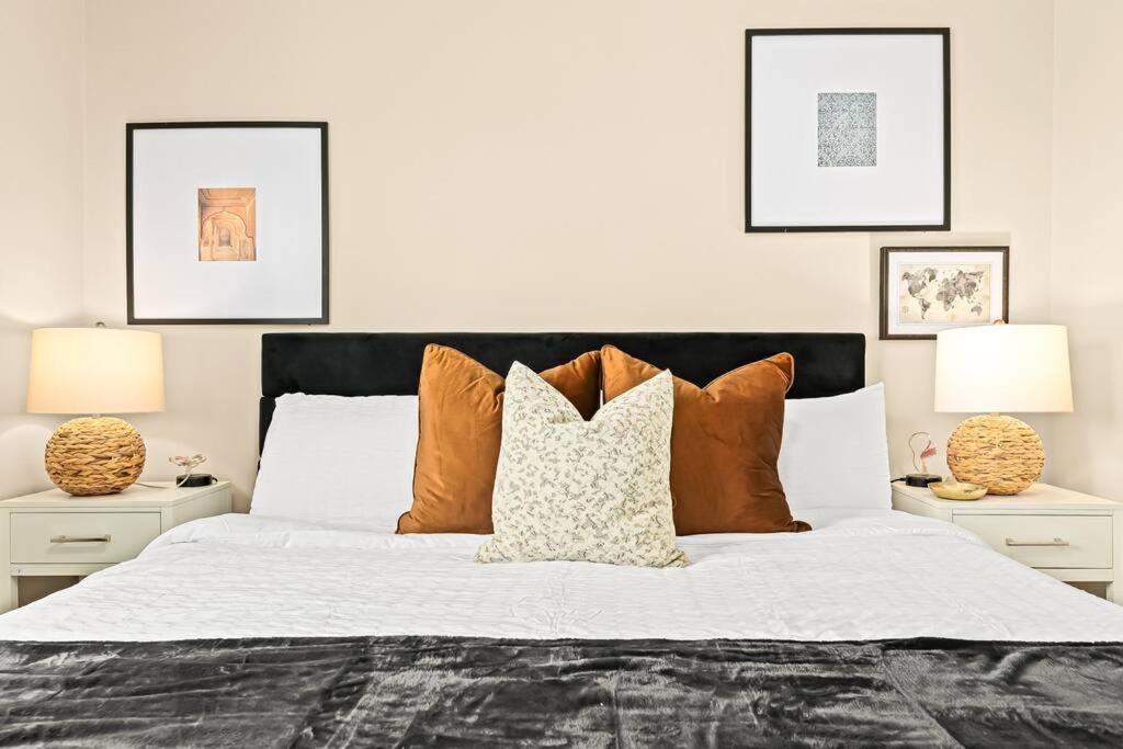 Roseville Apartment | Brand New! 1BR Lower Flat near Downtown Roseville