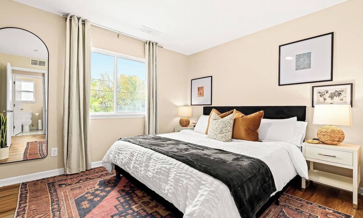 Roseville Apartment | Brand New! Lower Flat 1BR Near Downtown, Roseville