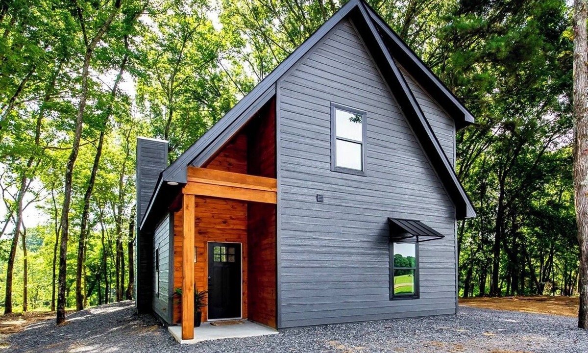 Pangburn Cabin | BRAND NEW waterfront cabin on The Little Red River with huge dock, arcades &WiFi