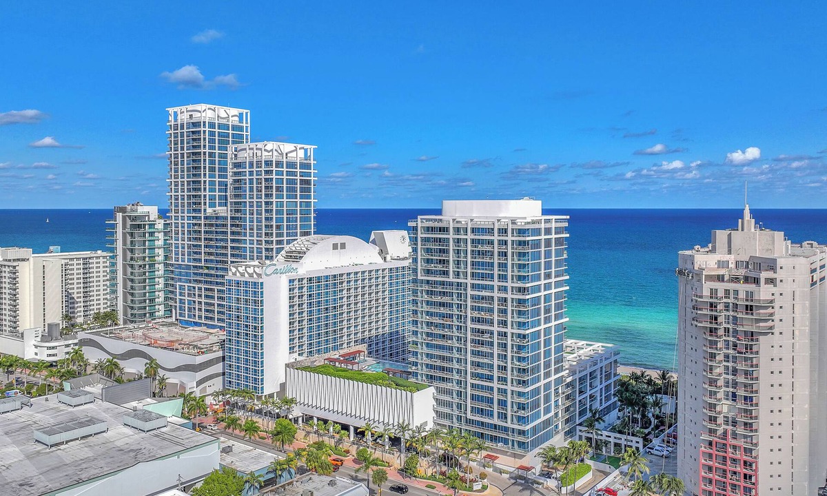 North Beach Condo | Bright 1-bedroom Condo in beautiful Miami Beach, Walk to the Beach