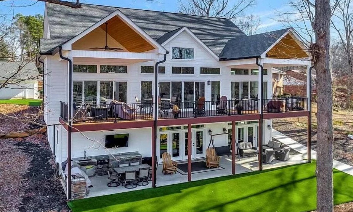 Anderson House | Broadwater Cove 7 BDRM, 5 BTHRM, 7,000 sq ft, Amazing lake View