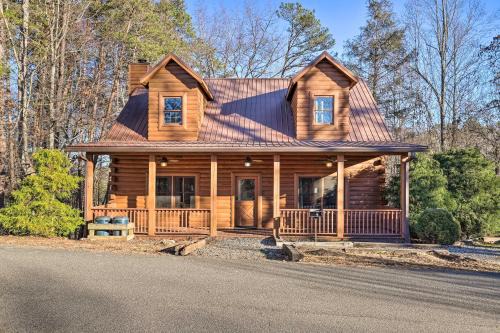 Bryson City House | Bryson City Cabin w/Private Hot Tub & Game Room