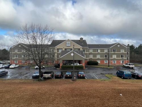 Fairfield Hotel | Budgetel Inns & Suites