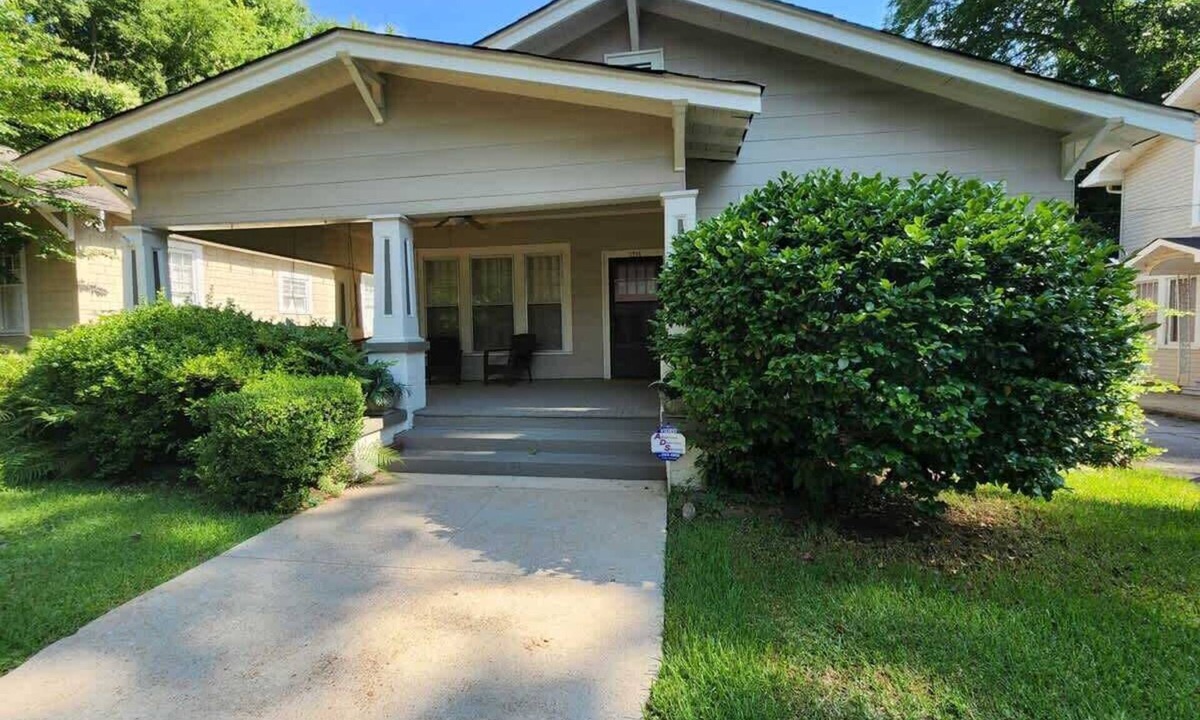 Tuscaloosa House | Burch Bungalow - Walk to U of A or Downtown