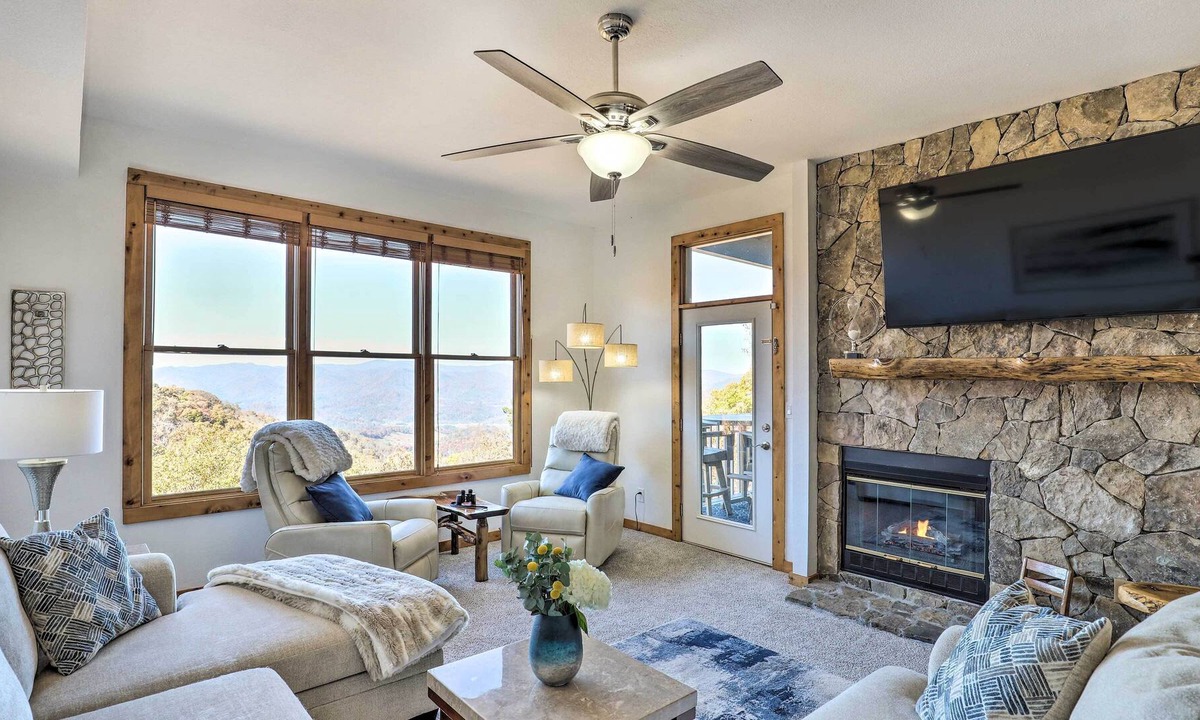 Mountain Air Condo | Burnsville Condo: Furnished Balcony w/ Views!