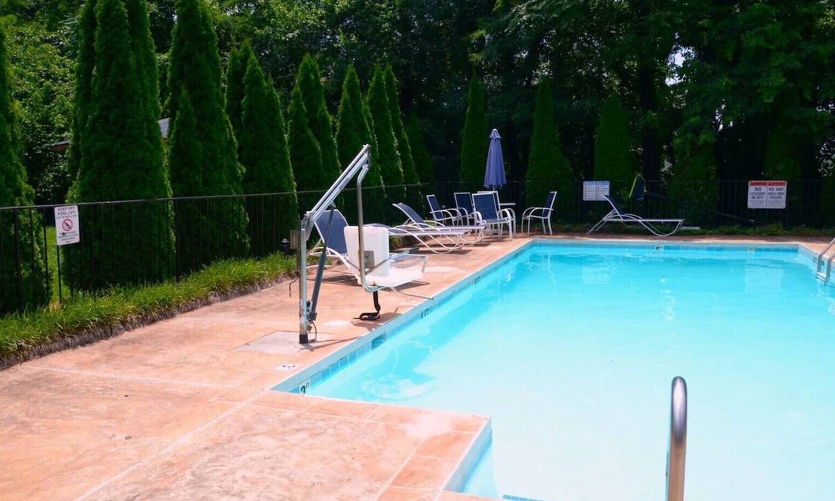 Lynchburg Hotel | Business‑Focused, Quiet Stay Minutes from Lynchburg