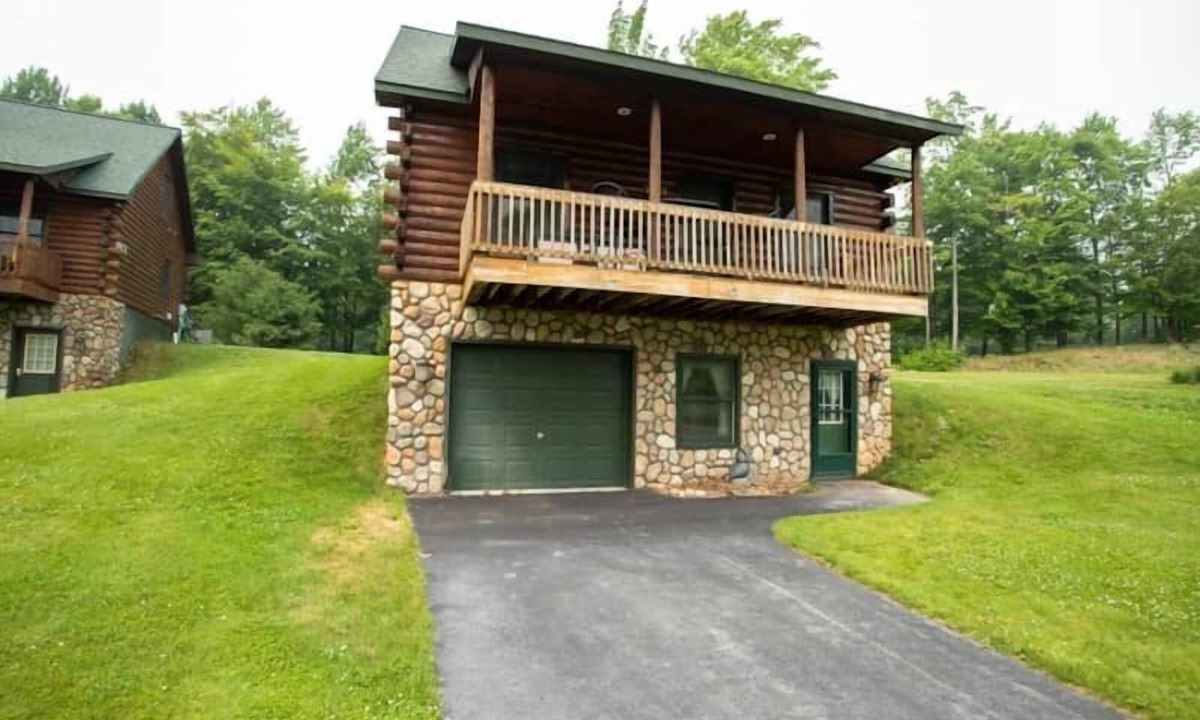 Gaylord House | Cabin 2418 - Grand Log Cabin at Beaver Creek Resort