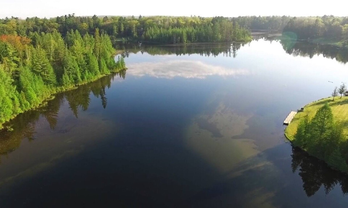 Briley Cottage | Cabin on the lake orv’s and campers welcome!