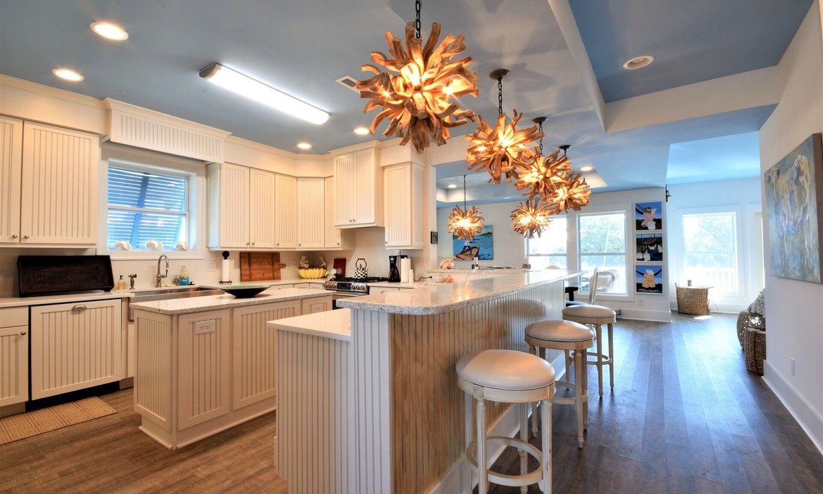 Litchfield by the Sea House | Canal Front - South Litchfield Beach - Private Dock/Pool