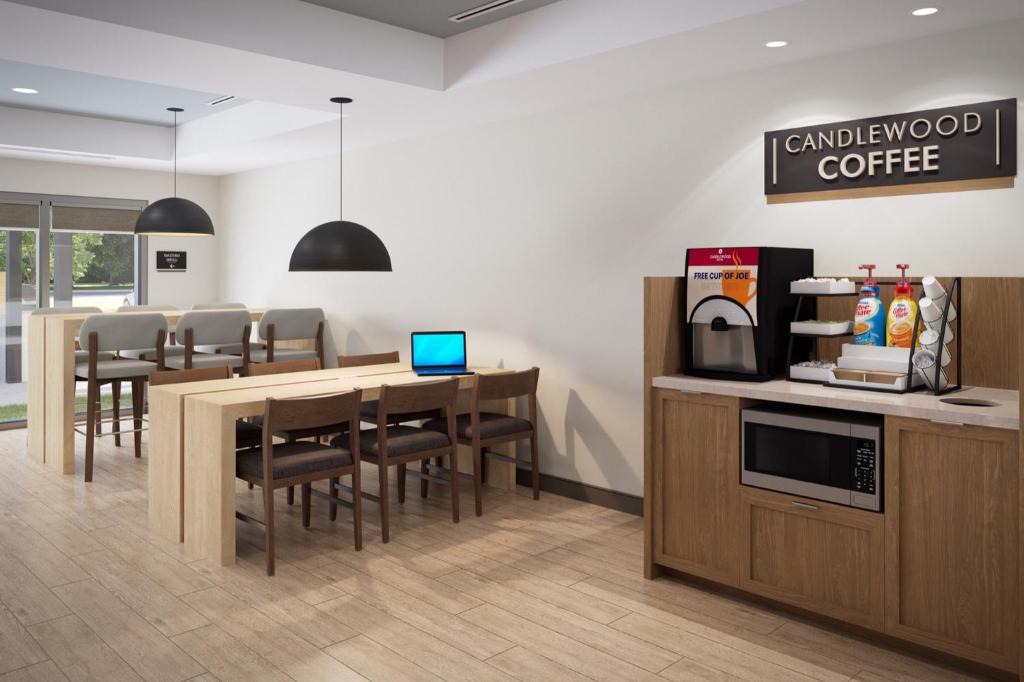 Auburn Hills Hotel | Candlewood Suites - Detroit - Auburn Hills by IHG