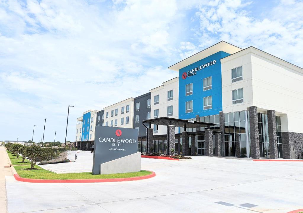 Jenks Hotel | Candlewood Suites - Tulsa Hills - Jenks by IHG
