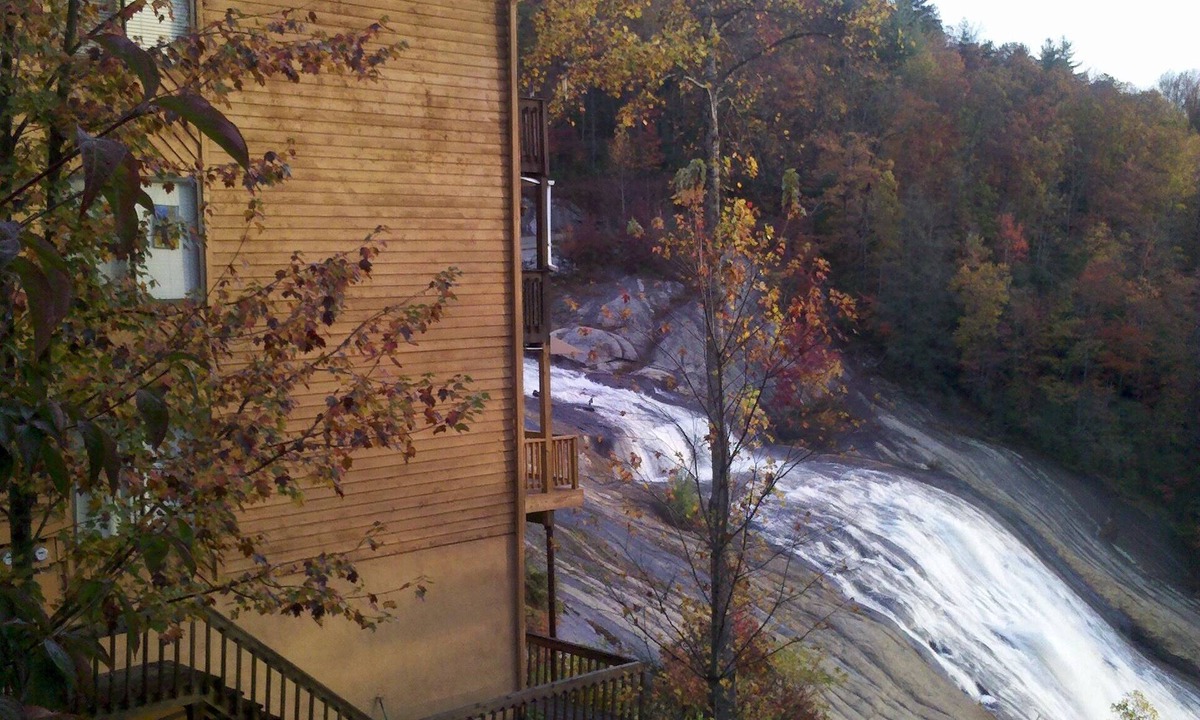 Lake Toxaway Condo | “Celebrate & Behold The Christmas Season in the Smokies!”