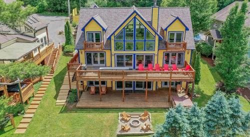 Thayerville House | Celebration at Deep Creek