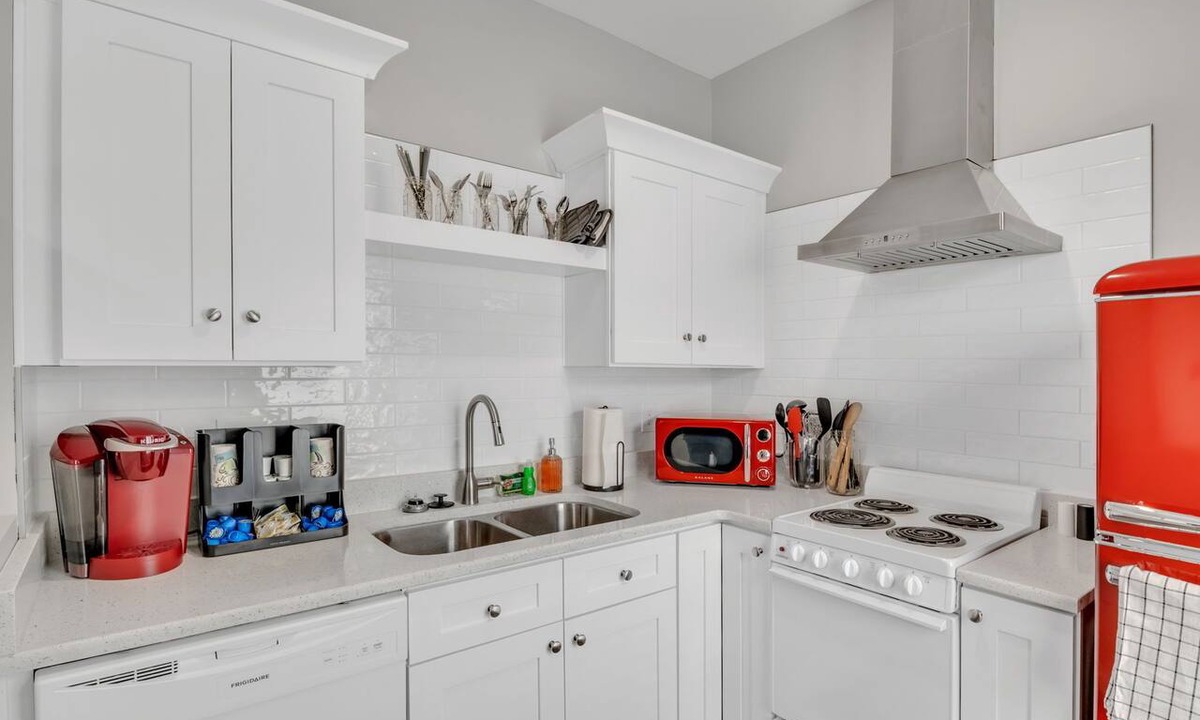 Greenville Apartment | Charming 1BD/1BA Studio, 4 Miles to Downtown GVL