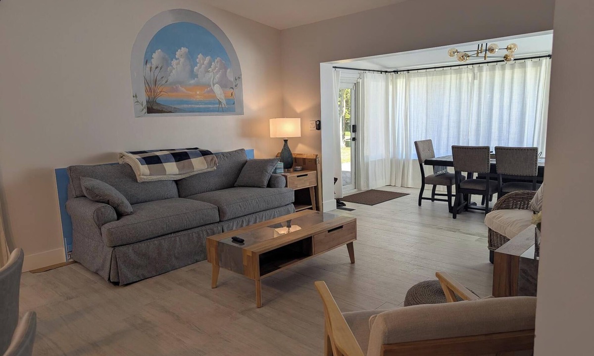 Poinsettia Heights House | Charming 2-bedroom, 2Bath Retreat in Fort Lauderdale, FL