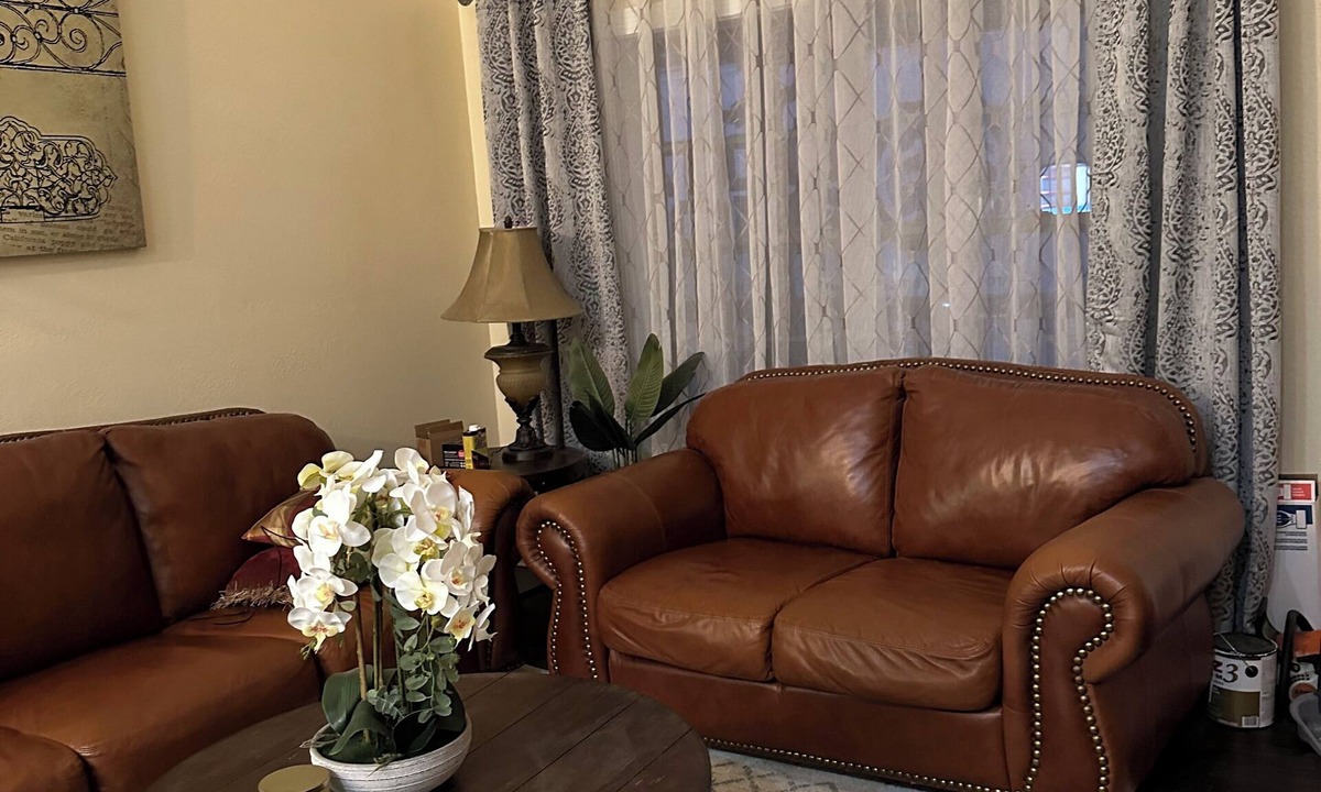 London House | Charming 2-bedroom house in amazing London, KY with AC, WiFi