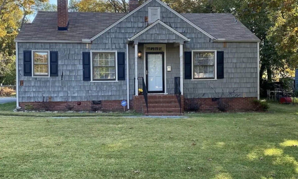 High Point Cottage | Charming 3-bedroom cottage centrally located to enjoy High Point.