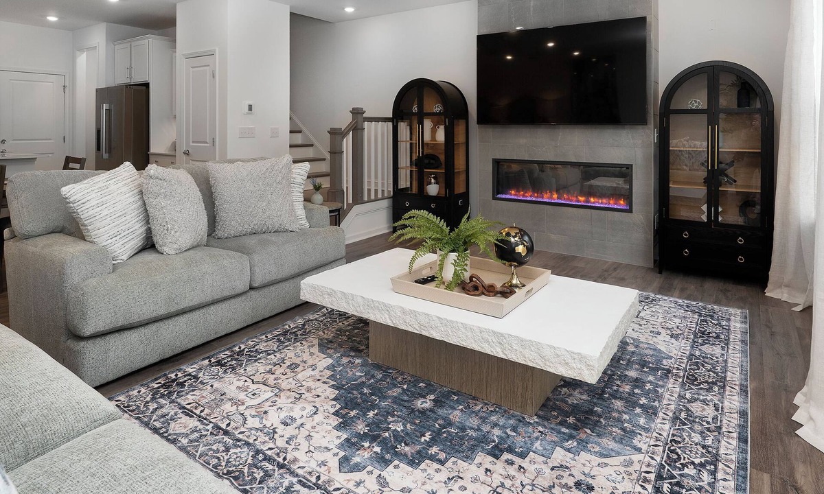 Charlotte House | Charming 3-bedroom townhome with 2 car garage in vibrant Charlotte.