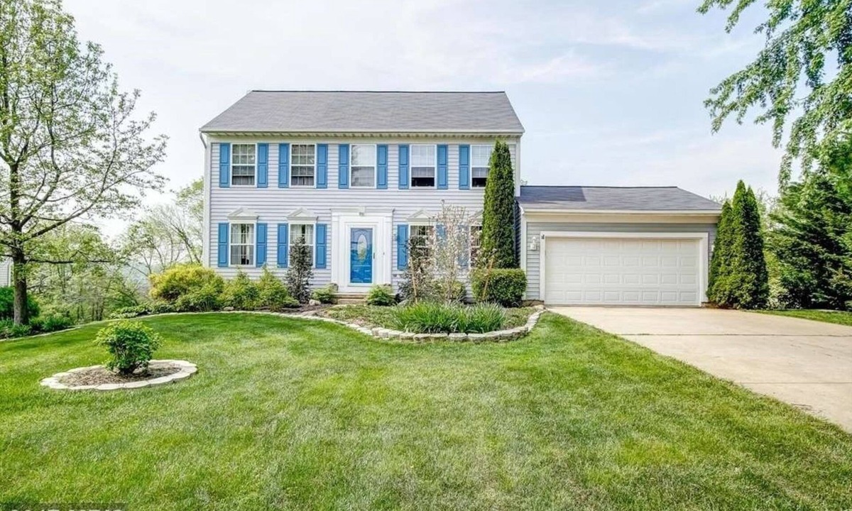 Westminster House | Charming 4-bedroom house with WiFi and AC in Westminster. Md.