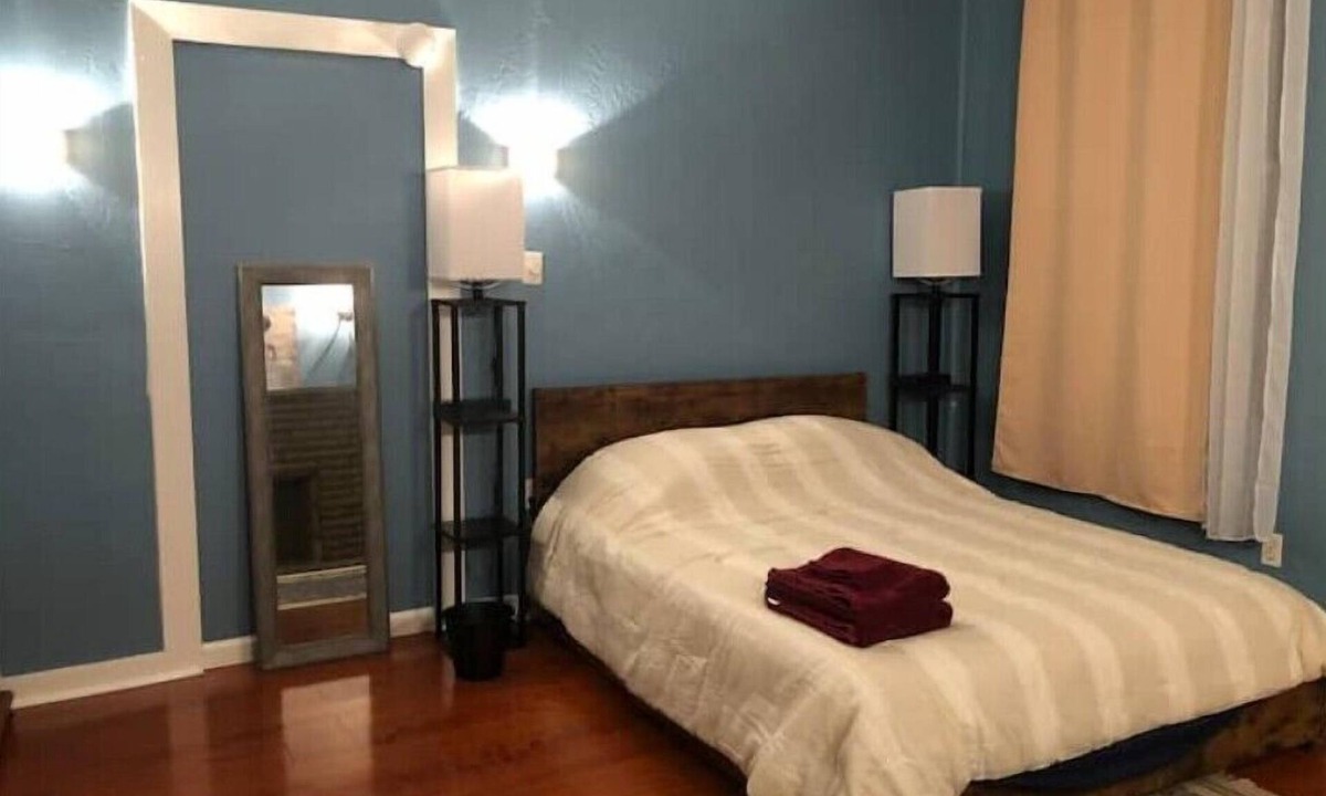 Lower Lawrenceville House | Charming, cheerful, comfortable, centrally located, and walkable!
