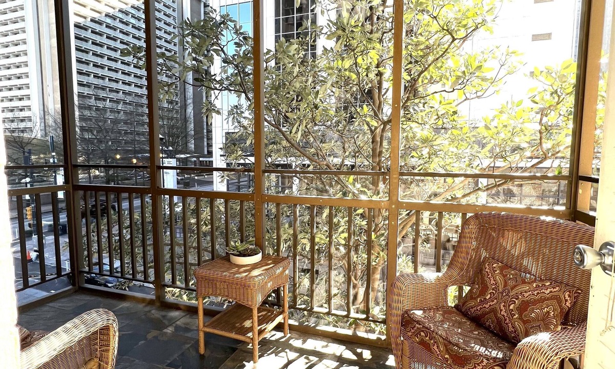 Peachtree Center Condo | Charming Condo | Downtown Atlanta