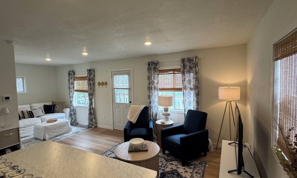 King Cottage | Charming Cottage conveniently located in Waupaca