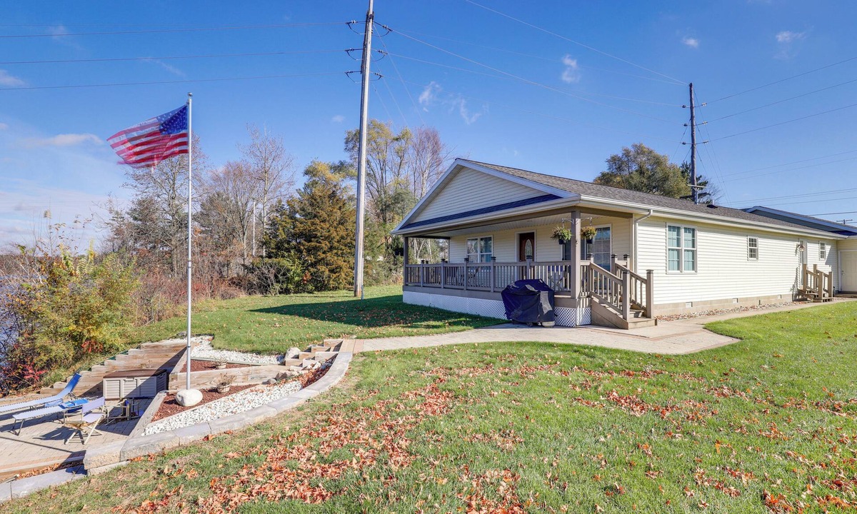 Big Rapids House | Charming Stanwood Home on Muskegon River!