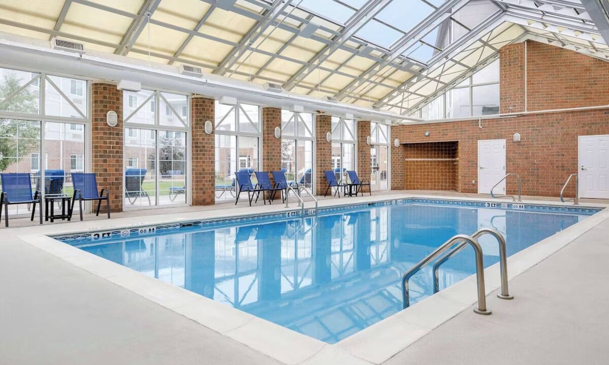 Mishawaka Hotel | Charming Stay Near Notre Dame w/Resort-Style Amenities l Two 2BR Suites