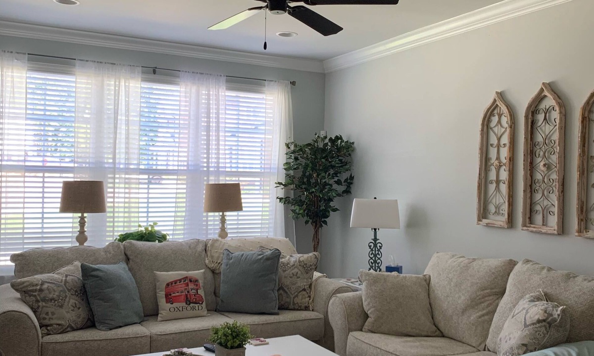 Oxford Condo | Cheer on the Rebels from our Comfy Condo!