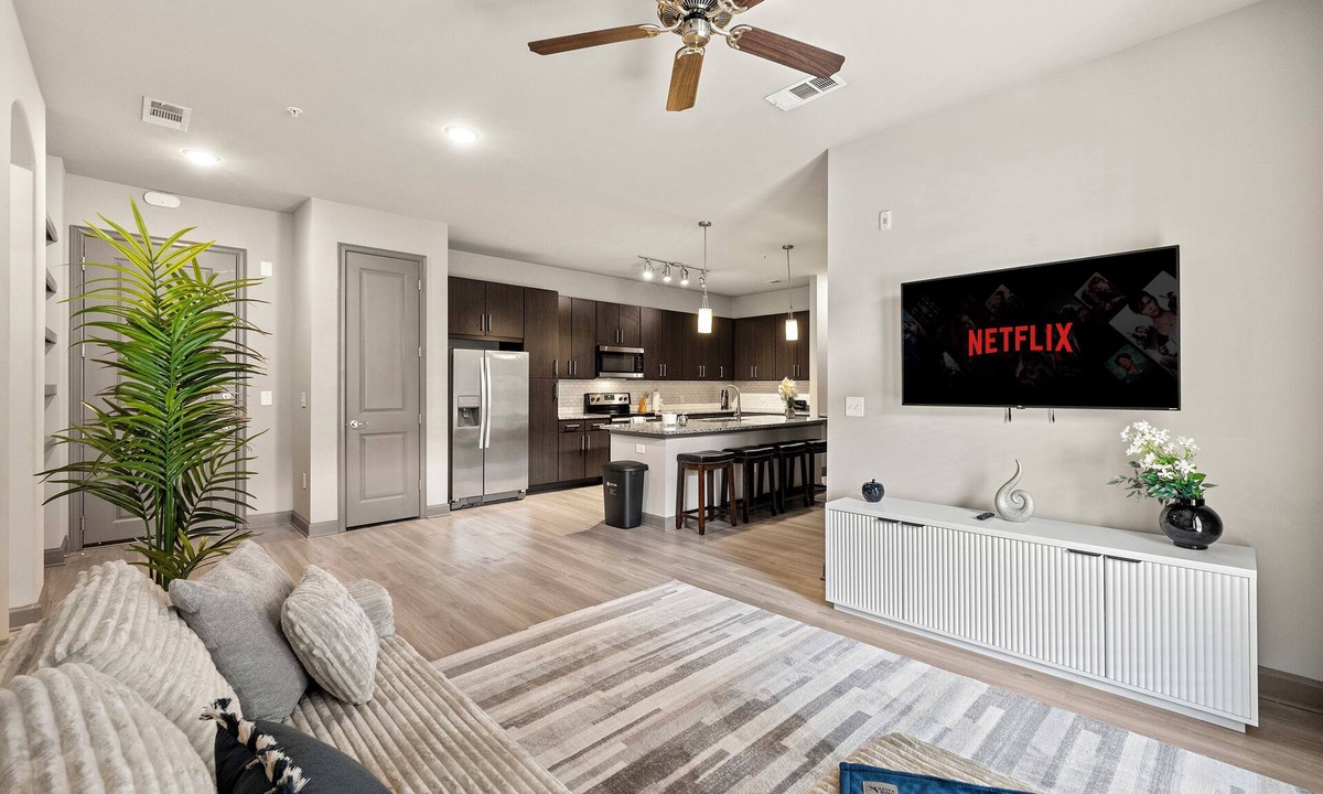 Loring Heights House | Chic 2BR/2BA West Midtown - Atlantic Station