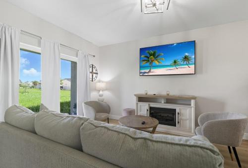 Englewood East House | Chic 3BR, 2BA -Brand New!