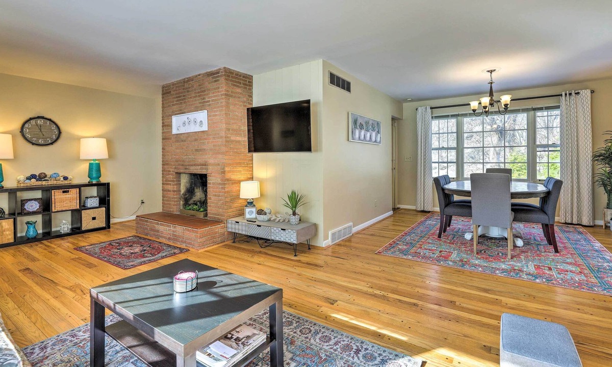 Cincinnati House | Cincinnati Vacation Rental: 5 Mi to Downtown!