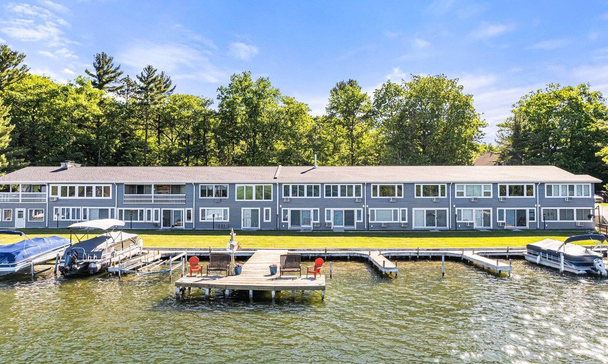 Whittaker Condo | CLAM LAKE CONDO #02 Close to Torch Lake