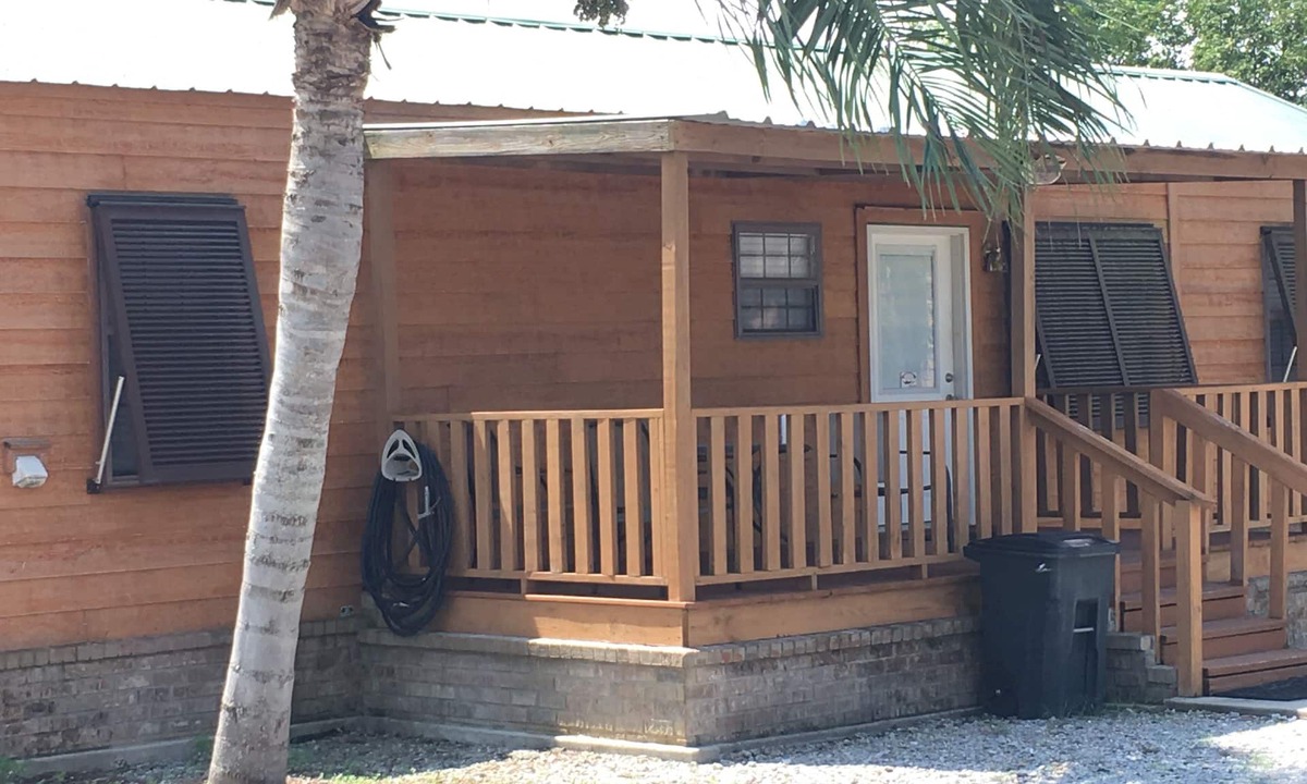 Boothville-Venice Cabin | "Clean/Maintained Fully Furnished Lodging"-Mallard