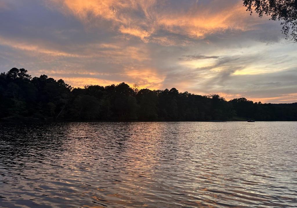 Mid America Apartment | Clearwater Golden Escape on Lake Hamilton condo